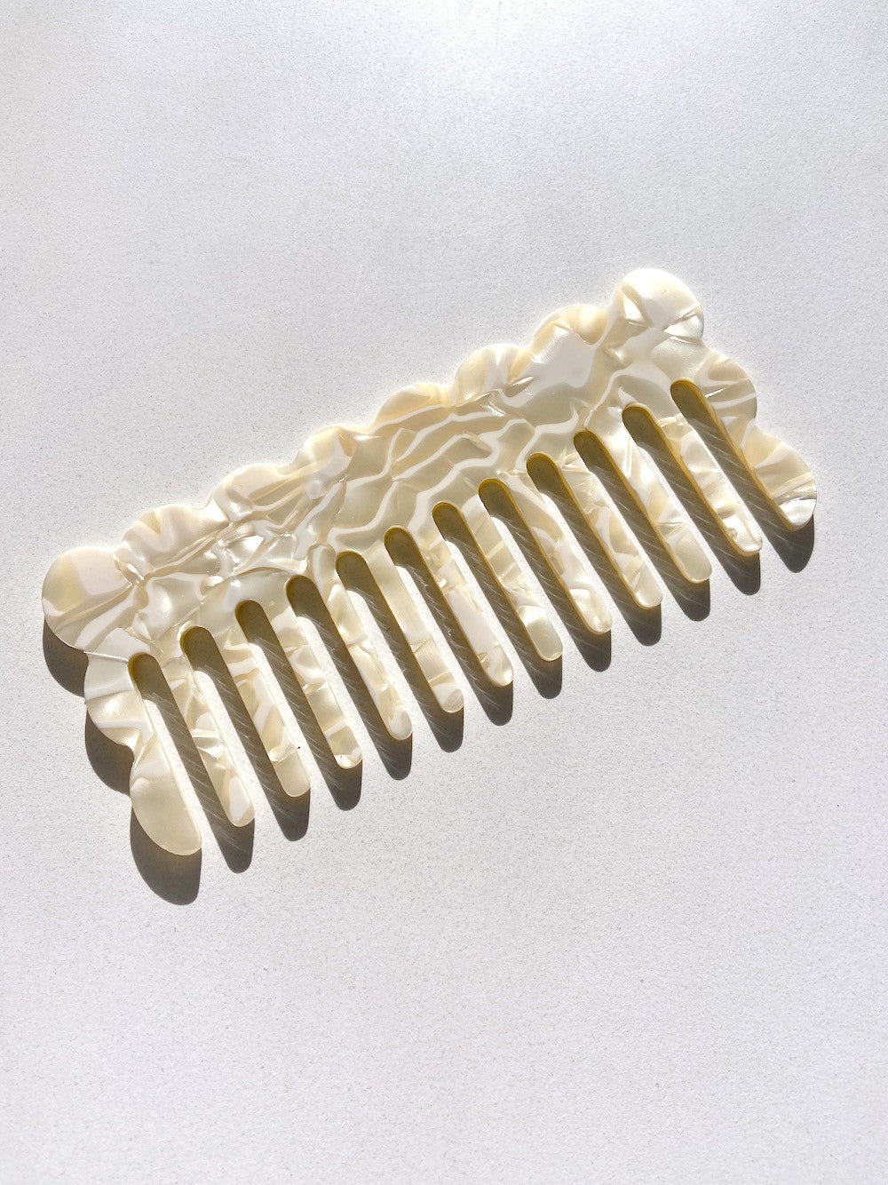 Scalloped Edge Acetate Hair Comb