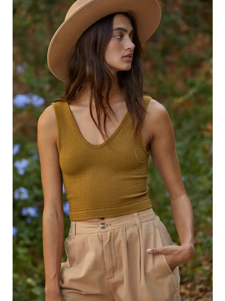 Seamless UV Tank Top / Olive Gold